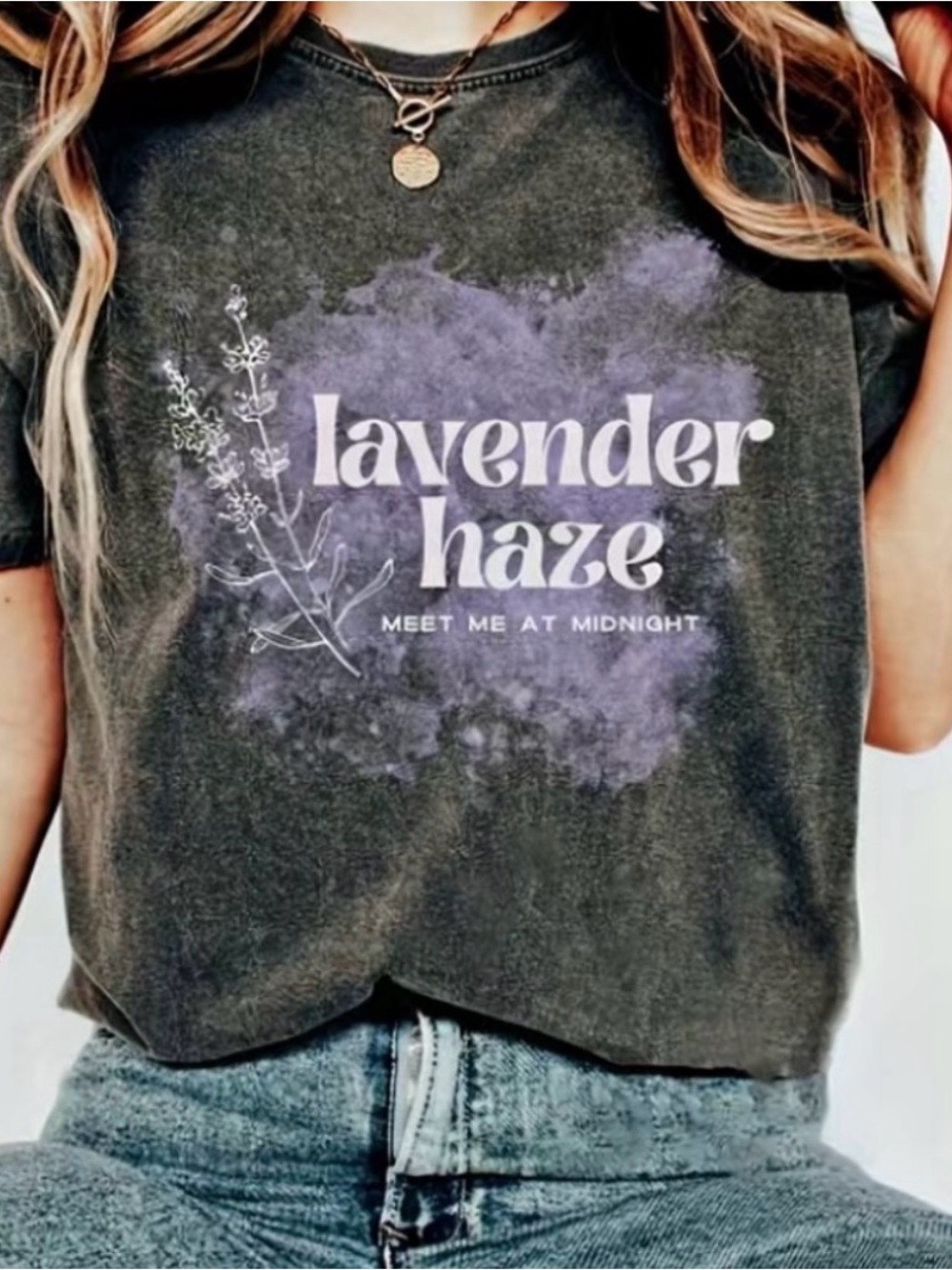 Lavender Haze Women’s M Gray Short Sleeve Tee Midnights Size Medium NEW